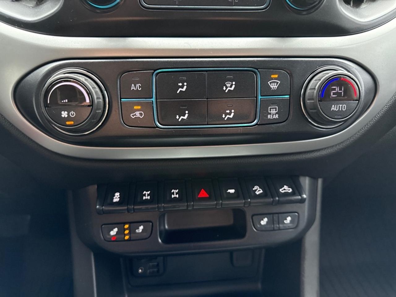2021 Chevrolet Colorado ZR2  Heated Steering Wheel - Low Mileage Photo