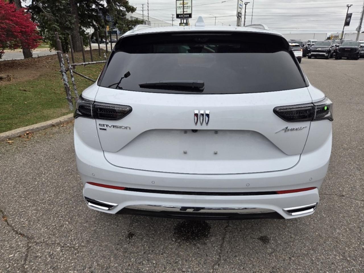 2026 Buick Envision Avenir  - Sunroof -  Cooled Seats Photo4