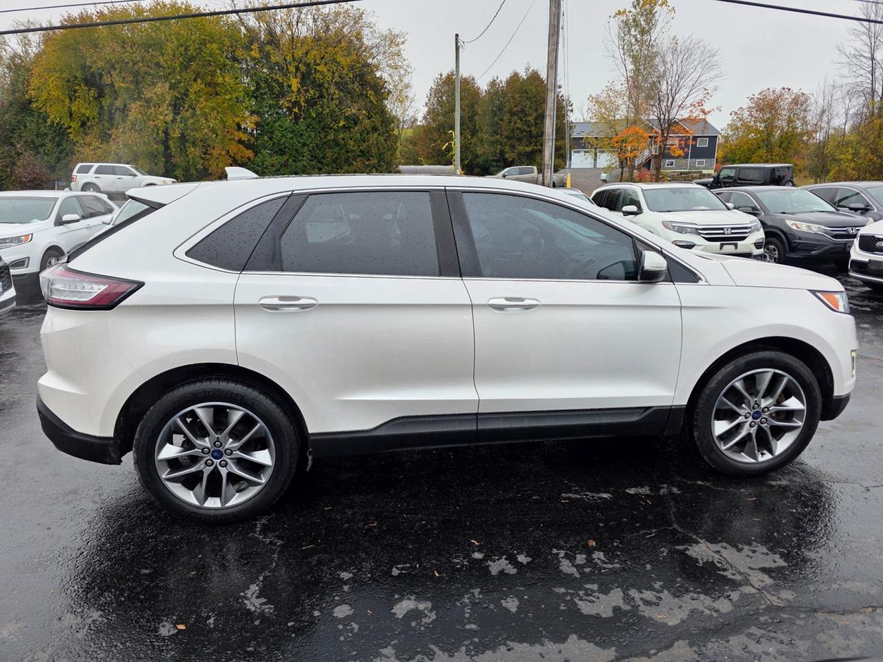2016 Ford Edge Titanium AWD Photo
