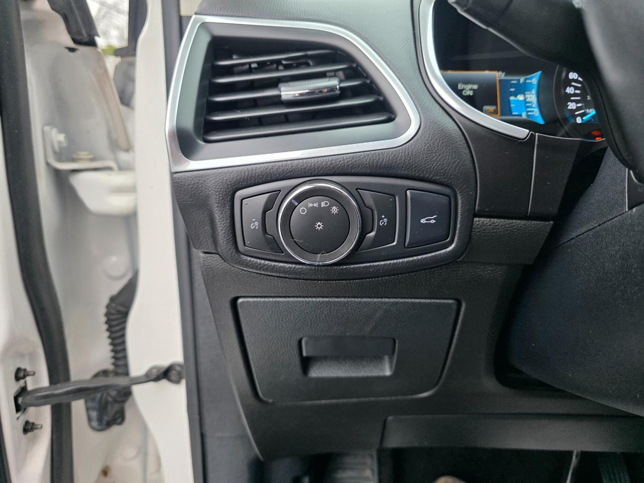 2016 Ford Edge Titanium AWD Photo