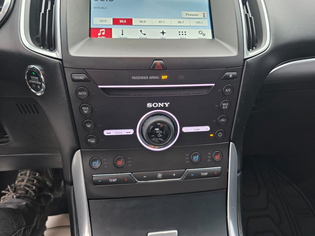 2016 Ford Edge Titanium AWD Photo