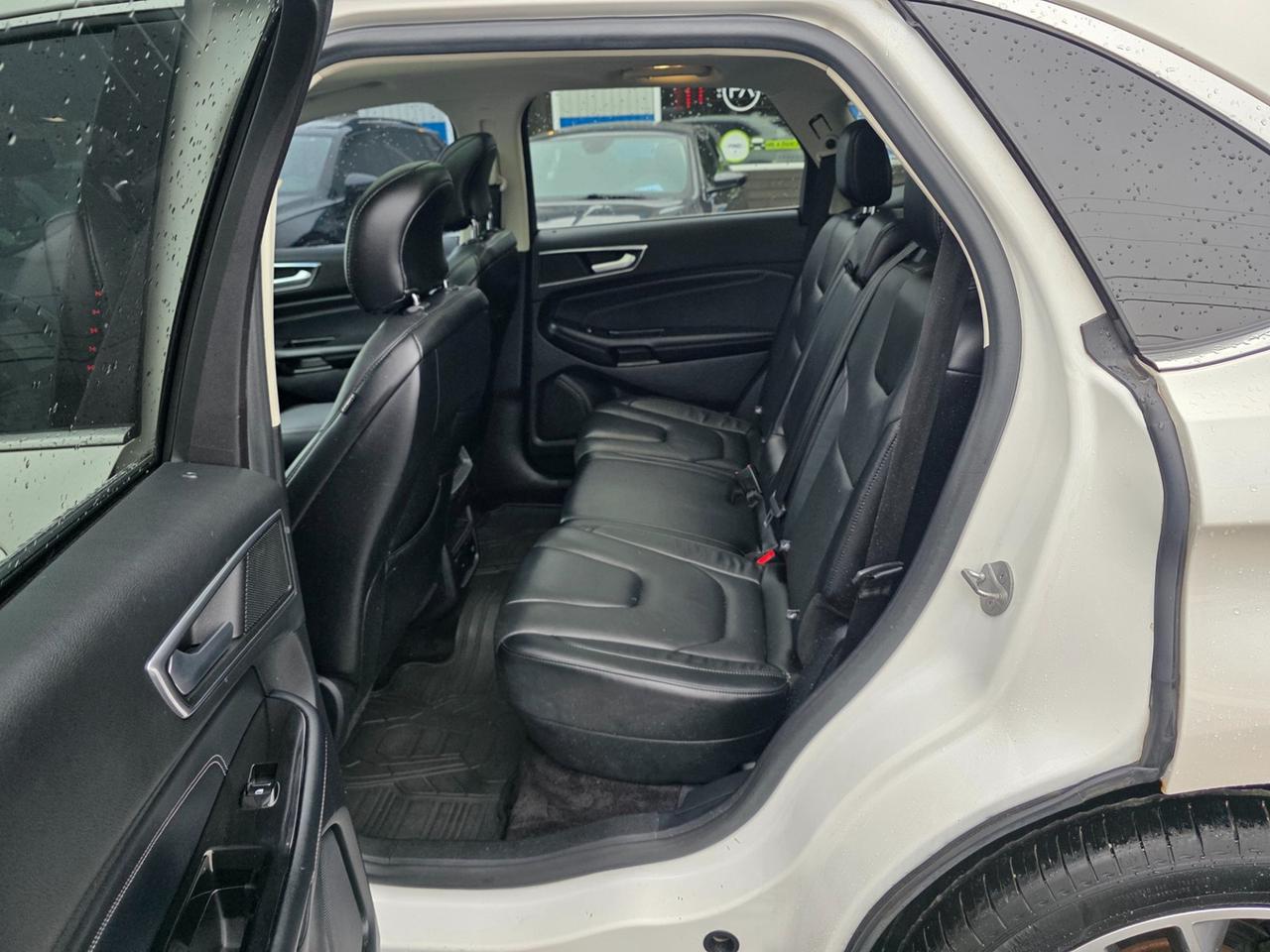 2016 Ford Edge Titanium AWD Photo