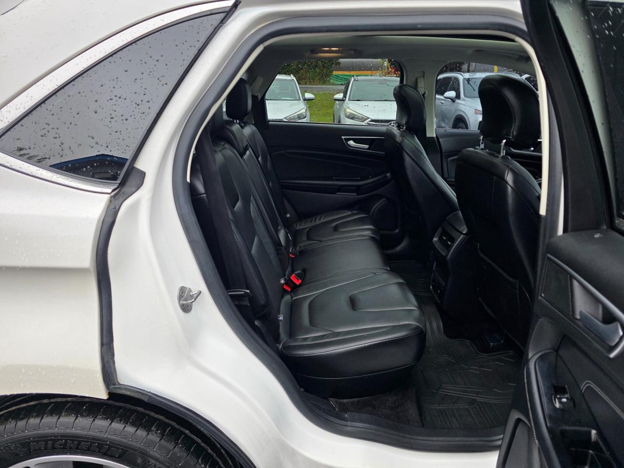 2016 Ford Edge Titanium AWD Photo