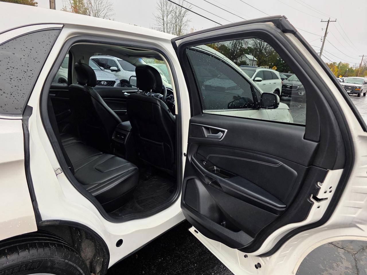 2016 Ford Edge Titanium AWD Photo