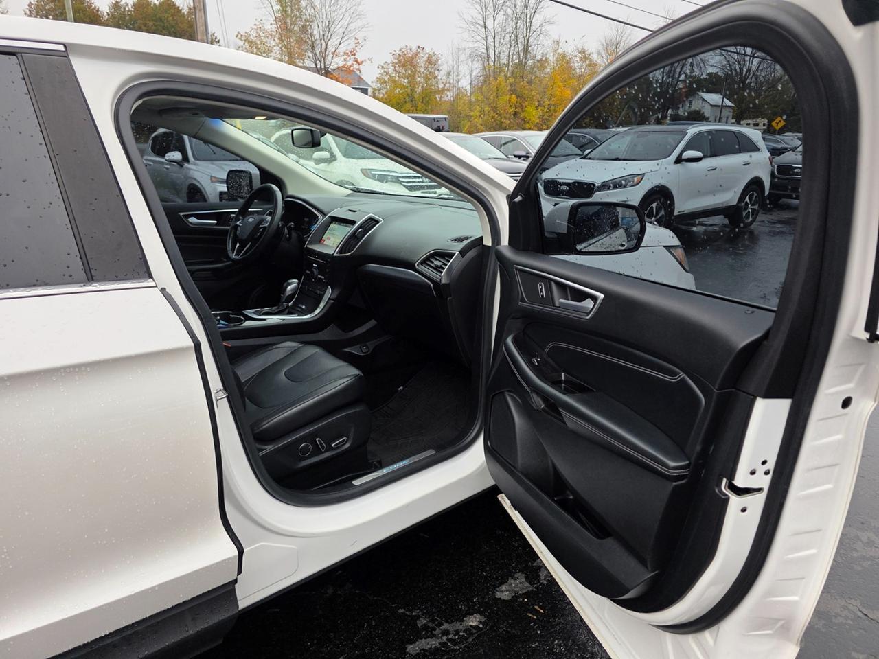 2016 Ford Edge Titanium AWD Photo