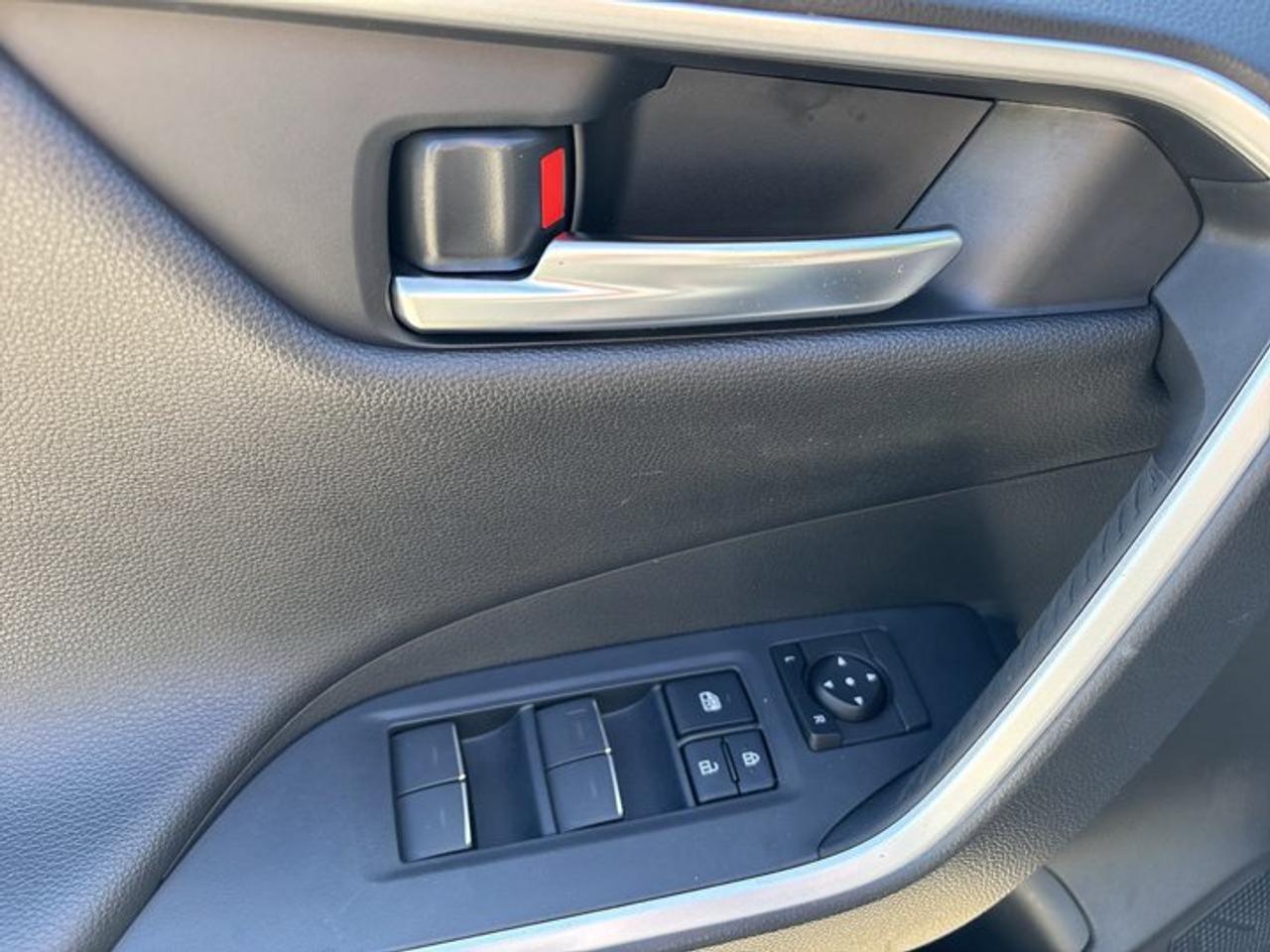 2024 Toyota RAV4 Prime XSE AWD | No Accidents | Sunroof | Heated Steering Photo