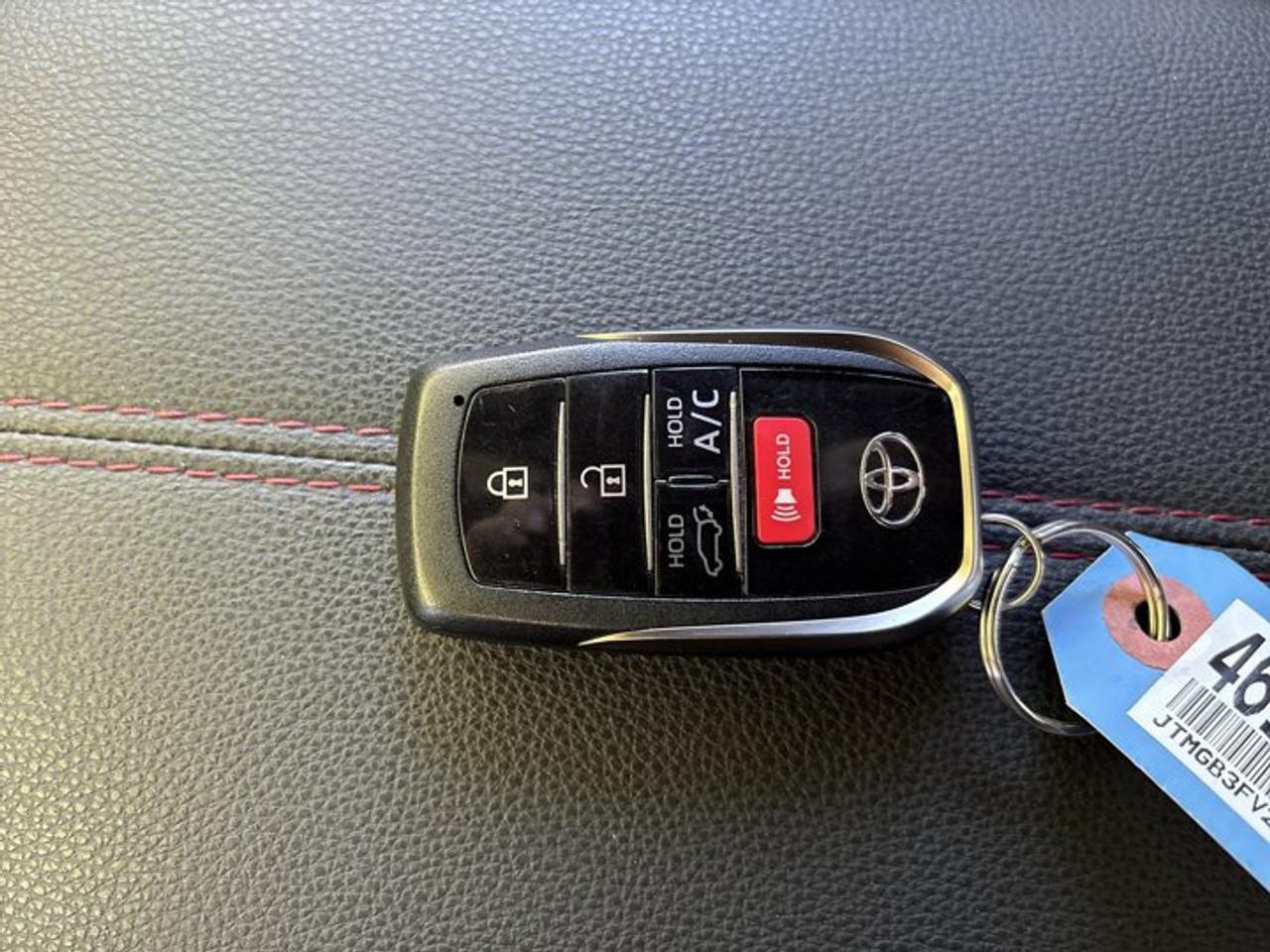 2024 Toyota RAV4 Prime XSE AWD | No Accidents | Sunroof | Heated Steering Photo