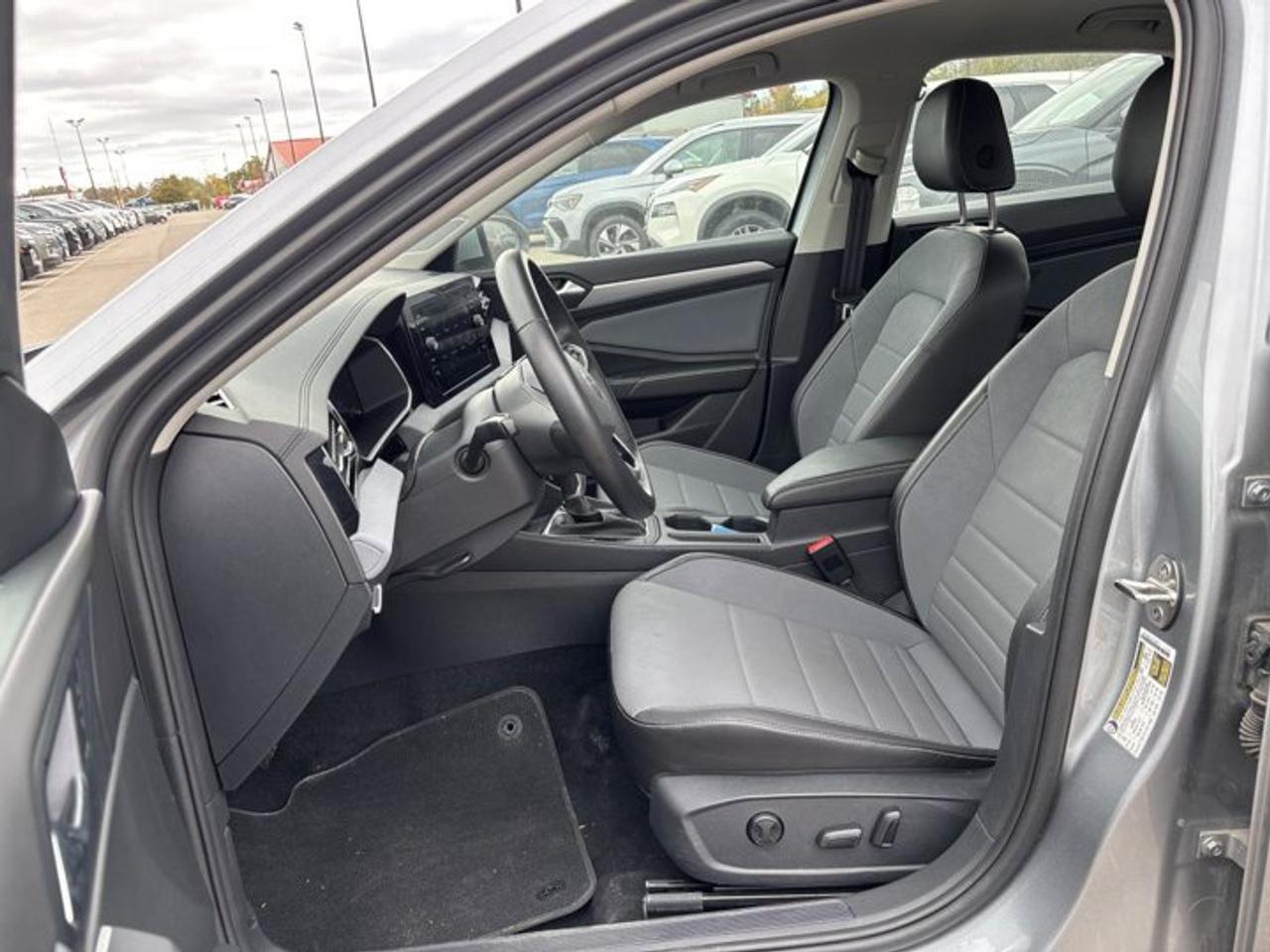 2025 Volkswagen Jetta Comfortline | No Accidents | Heated Steering Photo