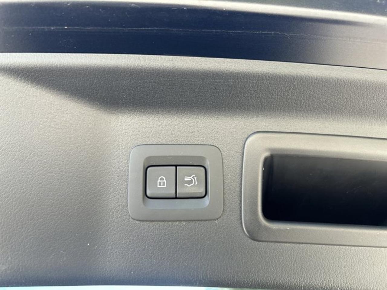2025 Mazda CX-70 MHEV GT-P AWD | No Accidents | Pano. Sunroof | Heated Steering Photo