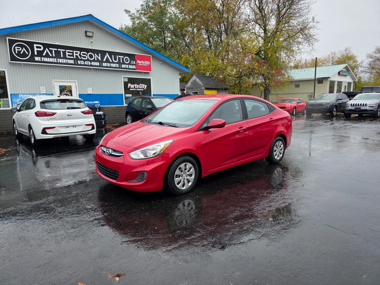 2016 Hyundai Accent SE Photo