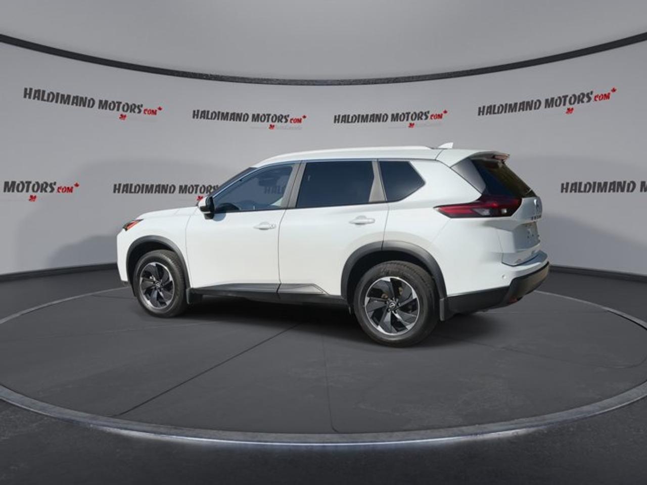 2026 Nissan Rogue SV AWD | No Accidents | Pano. Sunroof | Heated Steering Photo