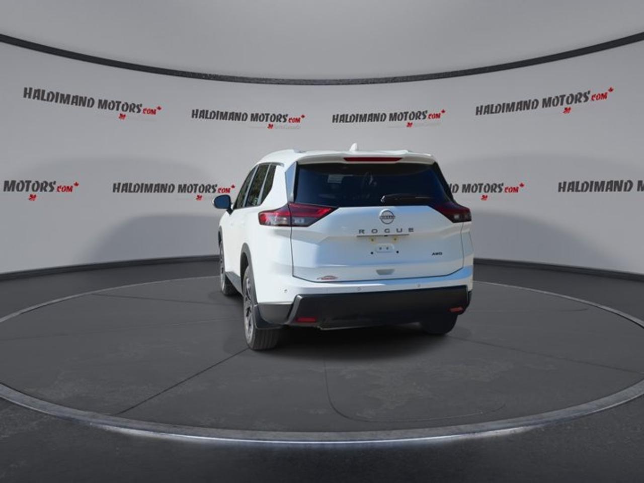 2026 Nissan Rogue SV AWD | No Accidents | Pano. Sunroof | Heated Steering Photo