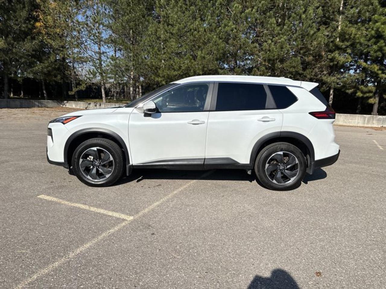 2026 Nissan Rogue SV AWD | No Accidents | Pano. Sunroof | Heated Steering Photo