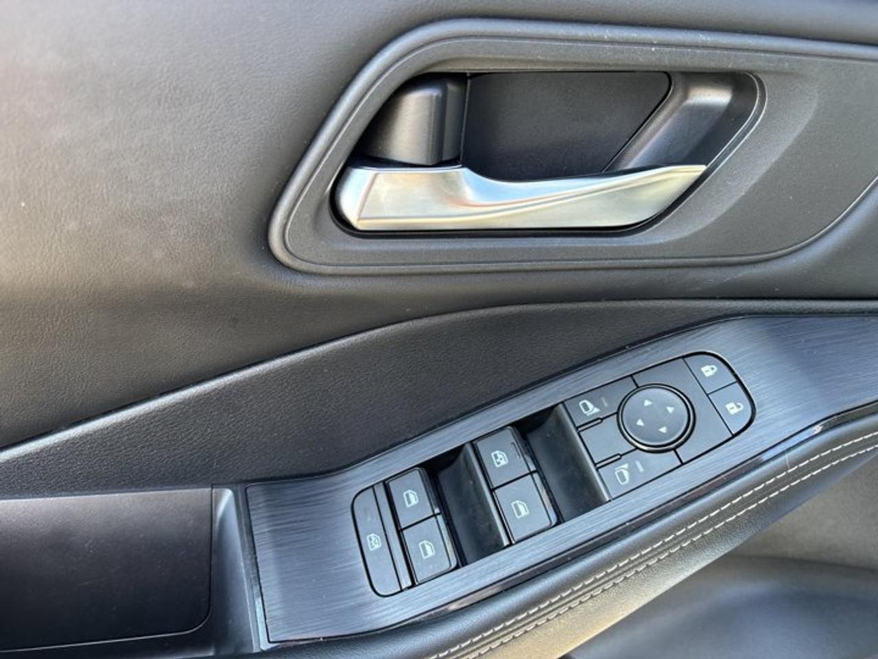 2026 Nissan Rogue SV AWD | No Accidents | Pano. Sunroof | Heated Steering Photo