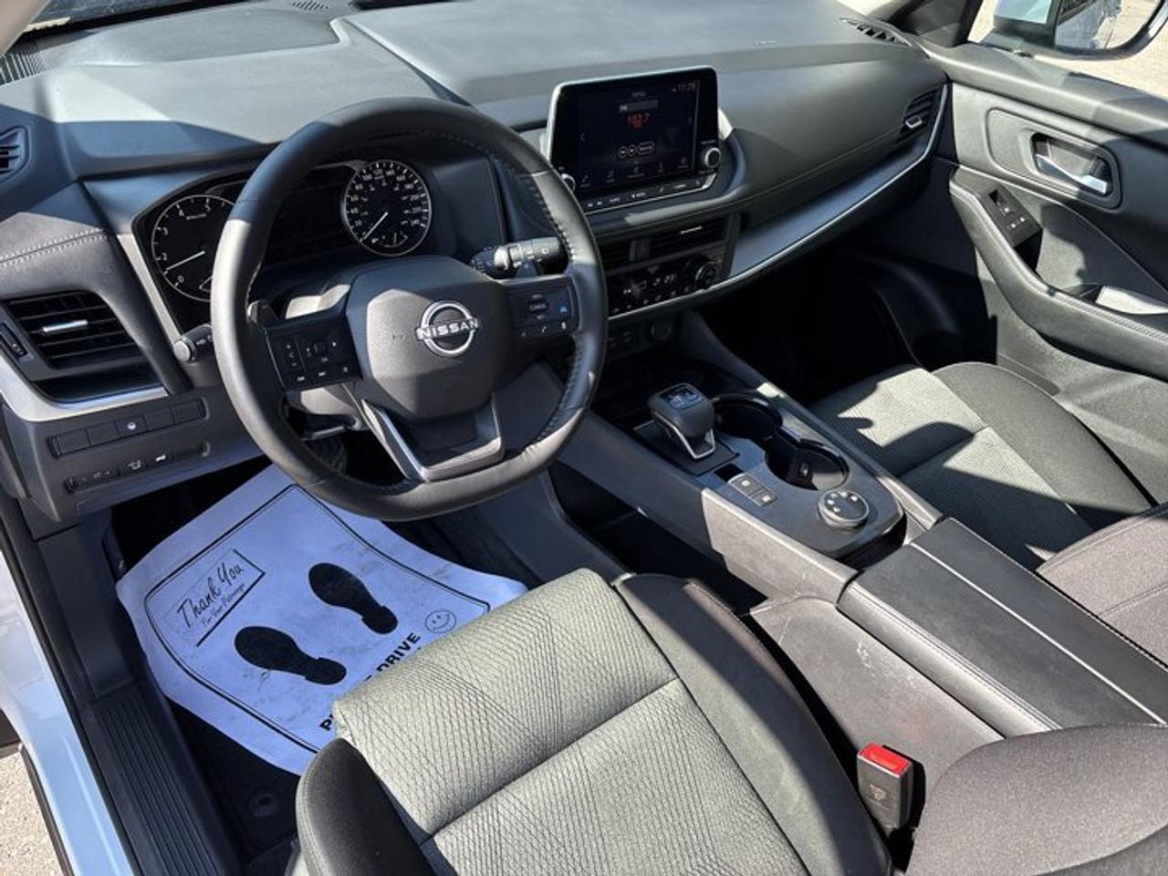 2026 Nissan Rogue SV AWD | No Accidents | Pano. Sunroof | Heated Steering Photo