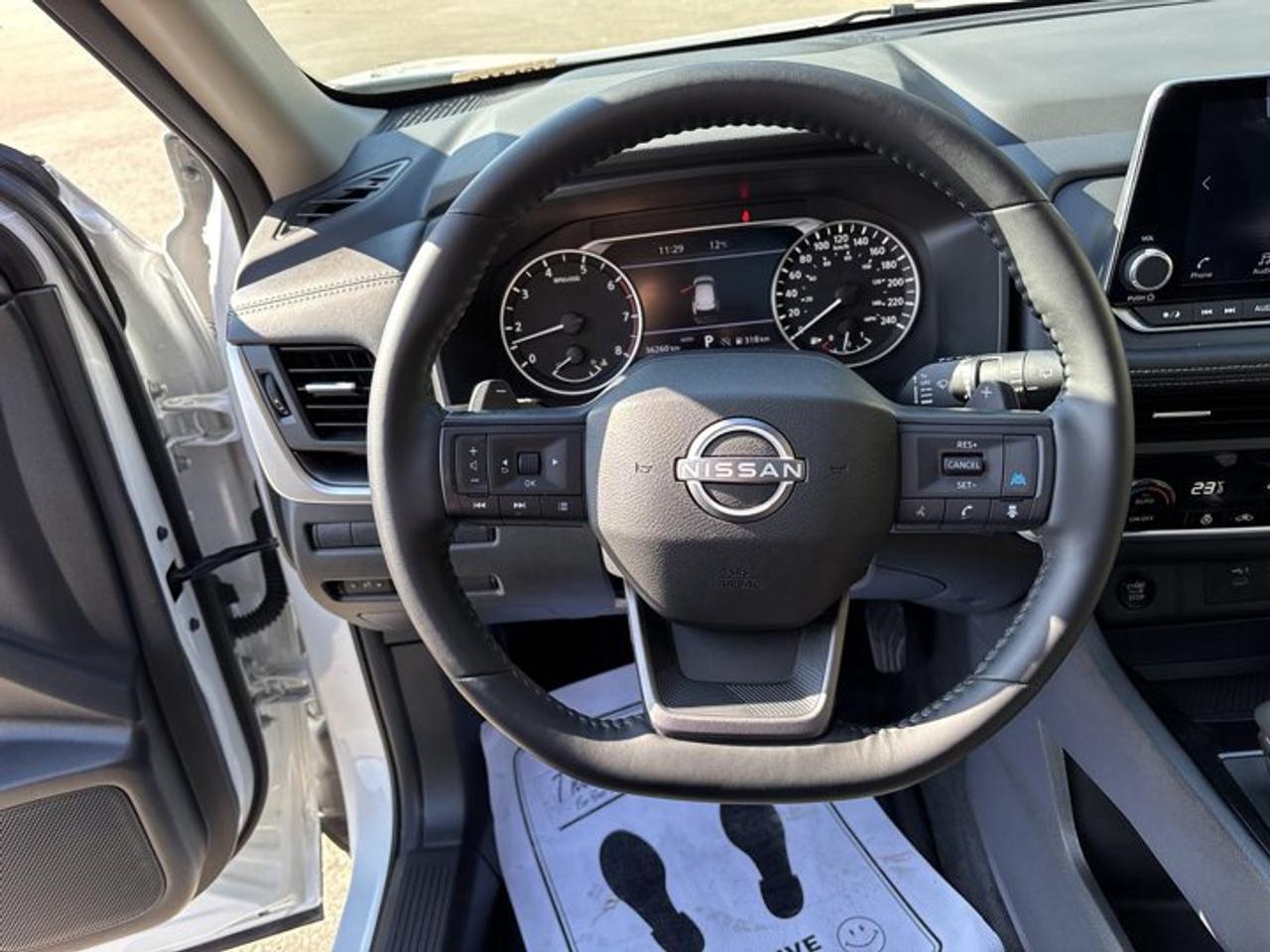 2026 Nissan Rogue SV AWD | No Accidents | Pano. Sunroof | Heated Steering Photo