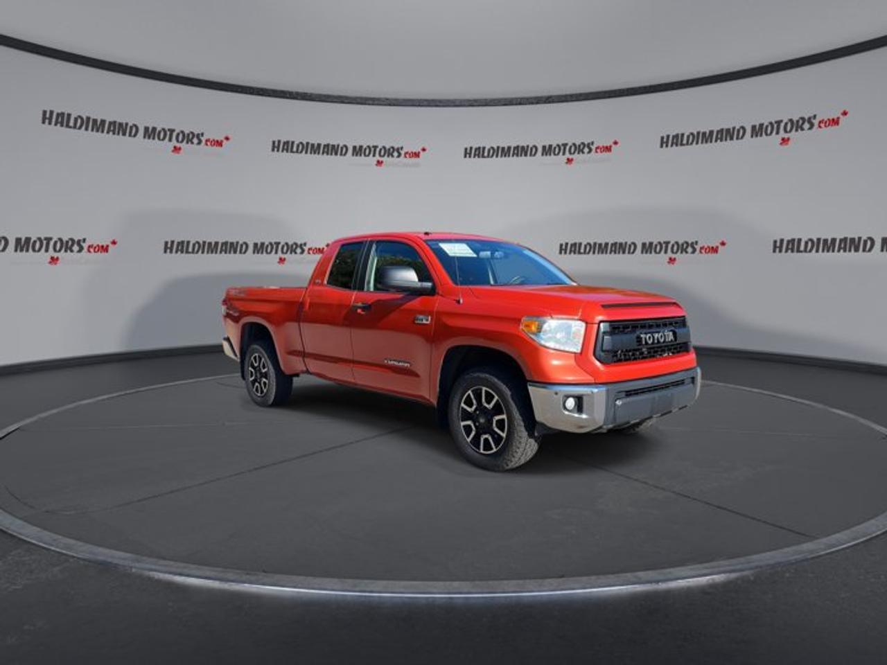 2017 Toyota Tundra SR5 TRD 4x4 Off Road Double Cab 6.5' Bed 4WD | No Accidents Photo1