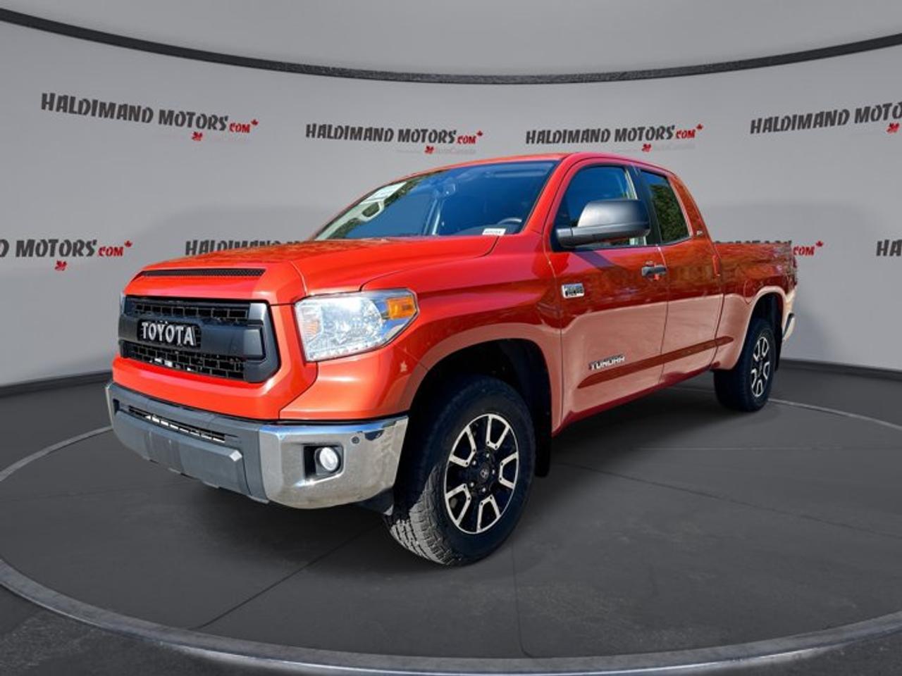 2017 Toyota Tundra SR5 TRD 4x4 Off Road Double Cab 6.5' Bed 4WD | No Accidents Photo0