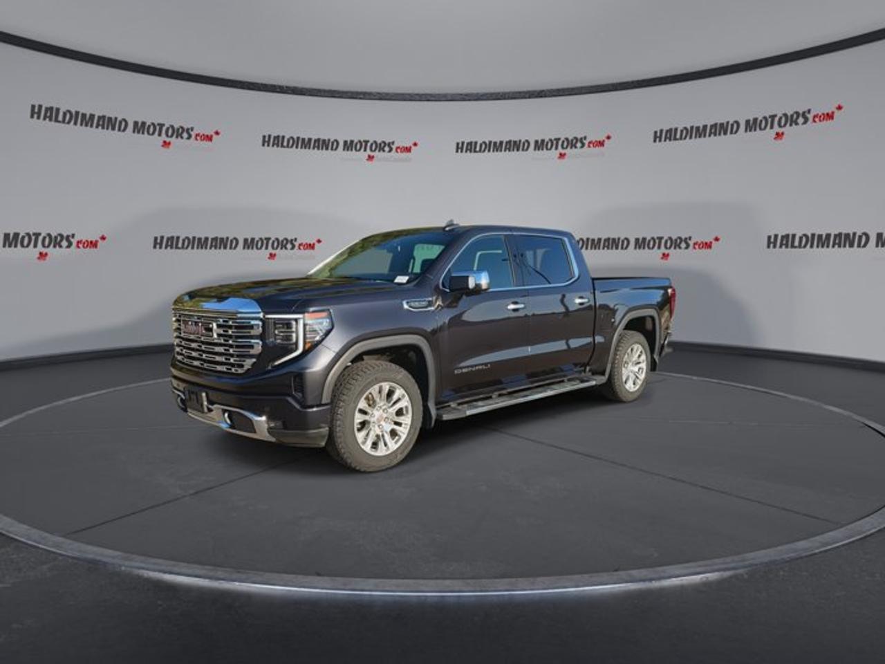 2023 GMC Sierra 1500 Denali Crew Cab 6' Box 4WD | No Accidents | Vent. Front Seats Photo3