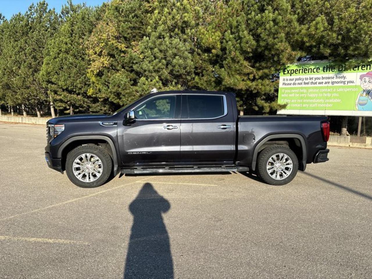 2023 GMC Sierra 1500 Denali Crew Cab 6' Box 4WD | No Accidents | Vent. Front Seats Photo