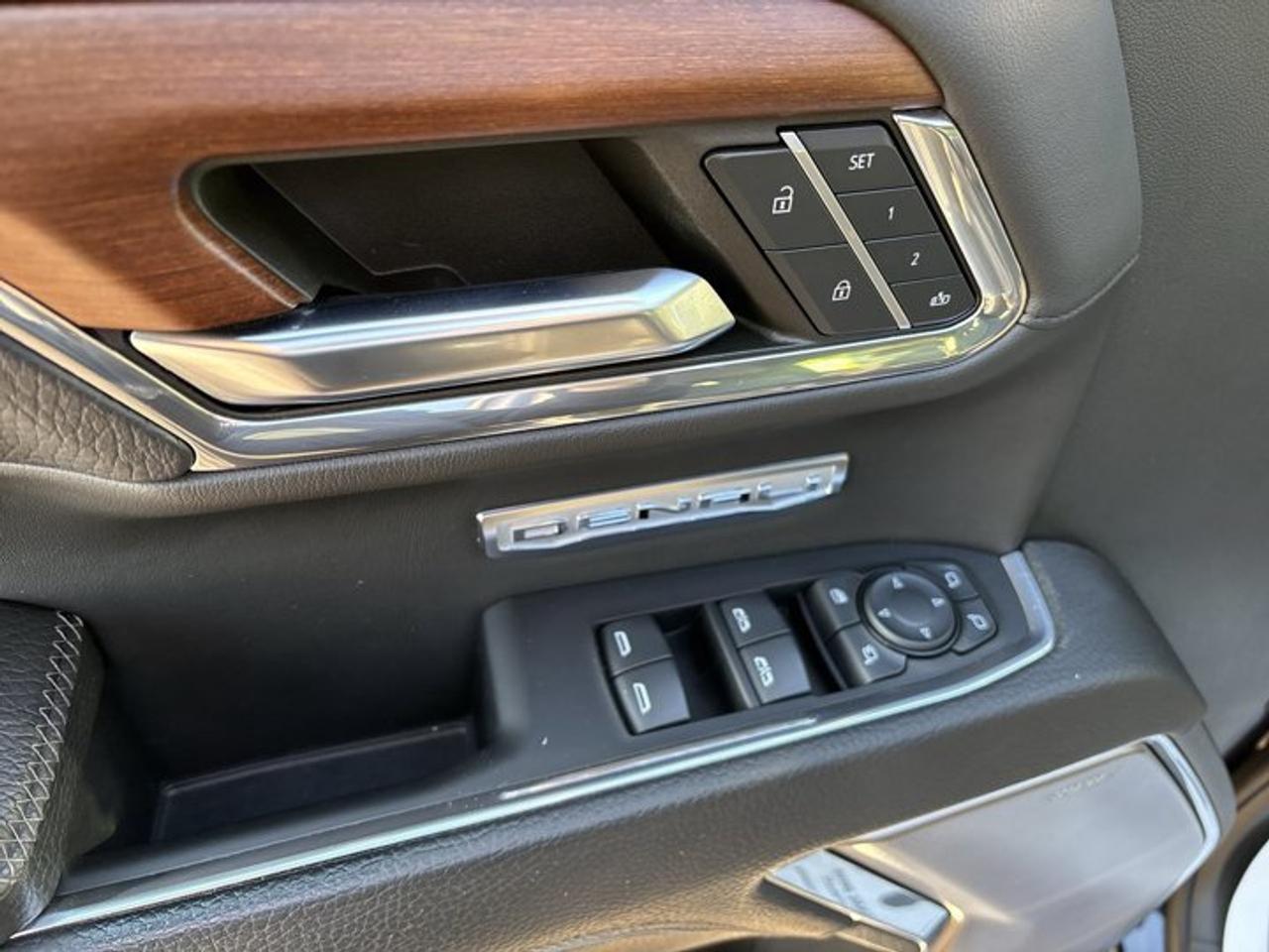 2023 GMC Sierra 1500 Denali Crew Cab 6' Box 4WD | No Accidents | Vent. Front Seats Photo