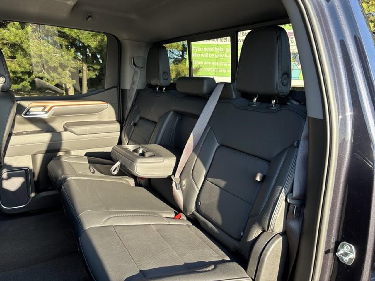2023 GMC Sierra 1500 Denali Crew Cab 6' Box 4WD | No Accidents | Vent. Front Seats Photo
