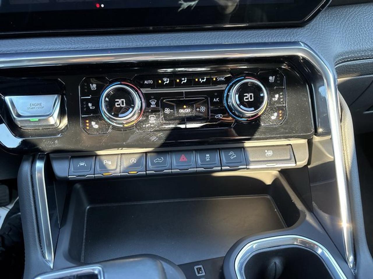 2023 GMC Sierra 1500 Denali Crew Cab 6' Box 4WD | No Accidents | Vent. Front Seats Photo