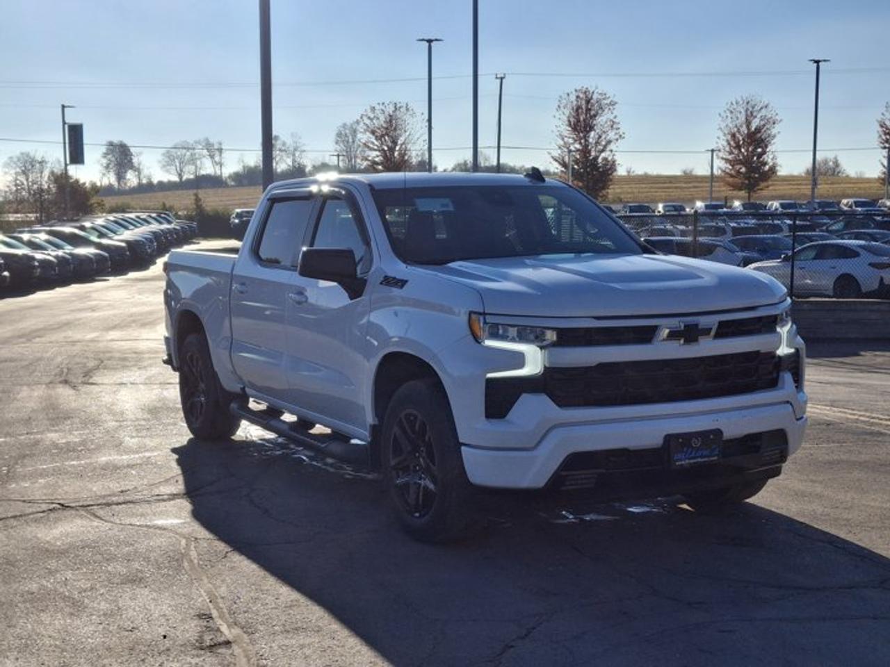 2023 Chevrolet Silverado 1500 RST Crew Cab 4x4 | 5.3L V8 | Z71 Off Road | True North Edition | Heated Bucket Seats | and More ! Photo