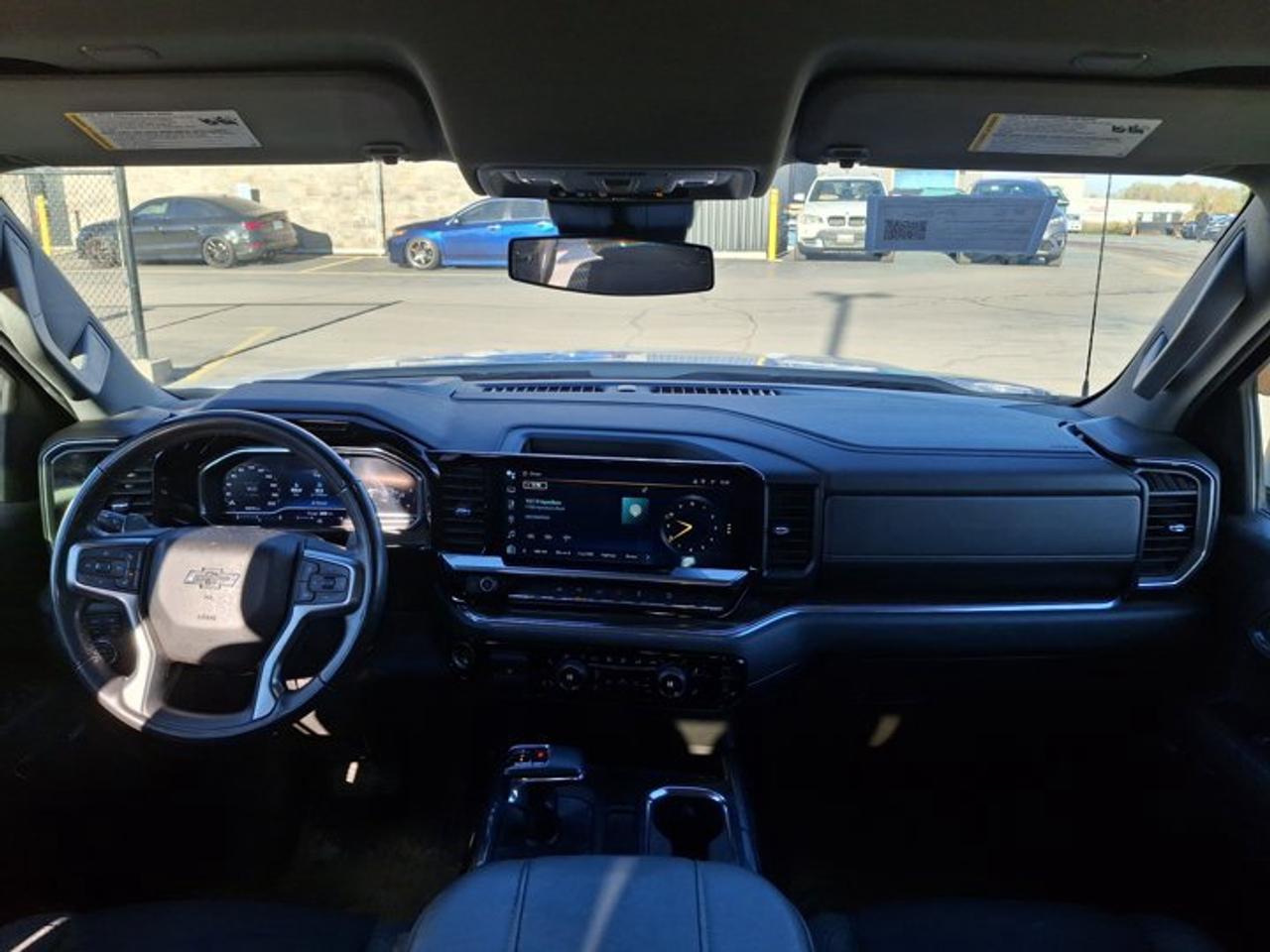 2023 Chevrolet Silverado 1500 RST Crew Cab 4x4 | 5.3L V8 | Z71 Off Road | True North Edition | Heated Bucket Seats | and More ! Photo