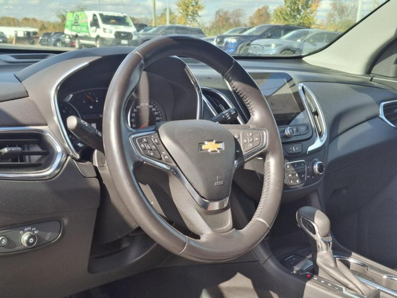 2022 Chevrolet Equinox LT AWD | Sunroof | 360 Camera | Adaptive Cruise | Heated Wheel + Seats | Power Seat | and More ! Photo