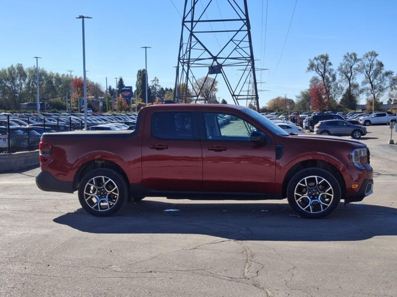 2025 Ford Maverick LARIAT Hybrid AWD | Heated Leather | 4K Tow | B&O Audio | 360 Camera | 13.2" Touchscreen | Photo