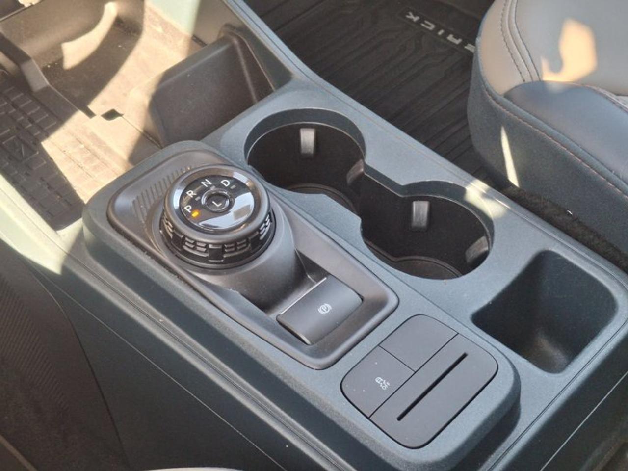 2025 Ford Maverick LARIAT Hybrid AWD | Heated Leather | 4K Tow | B&O Audio | 360 Camera | 13.2" Touchscreen | Photo