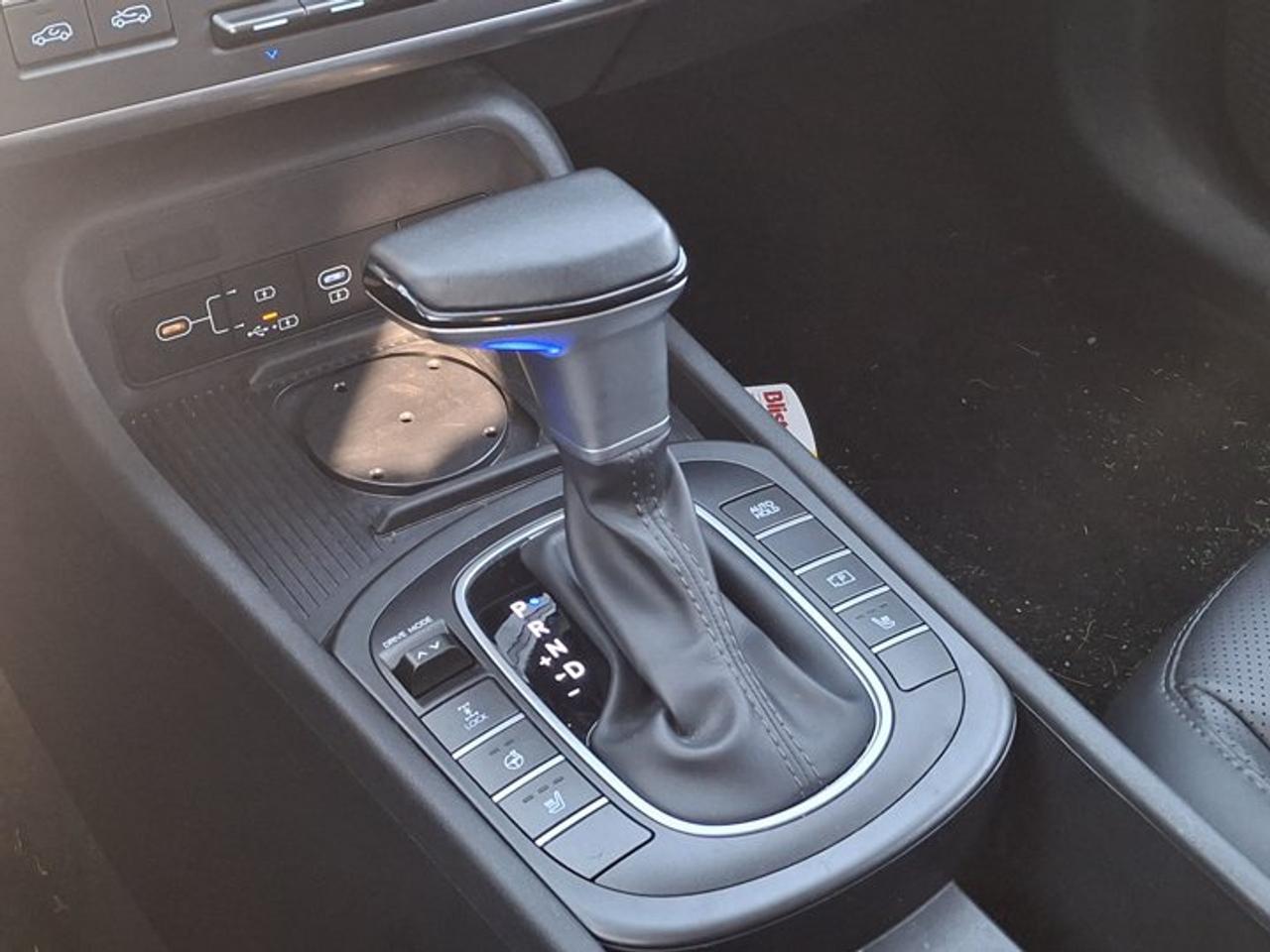 2025 Hyundai KONA Preferred Trend AWD | Leather | Sunroof | Heated Seats + Steering | Remote Start | and More ! Photo
