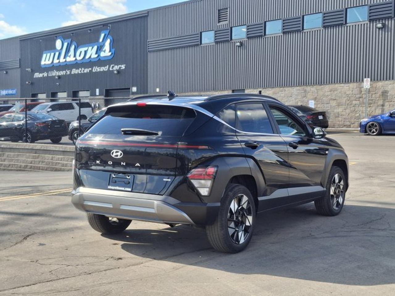 2025 Hyundai KONA Preferred Trend AWD | Leather | Sunroof | Heated Seats + Steering | Remote Start | and More ! Photo