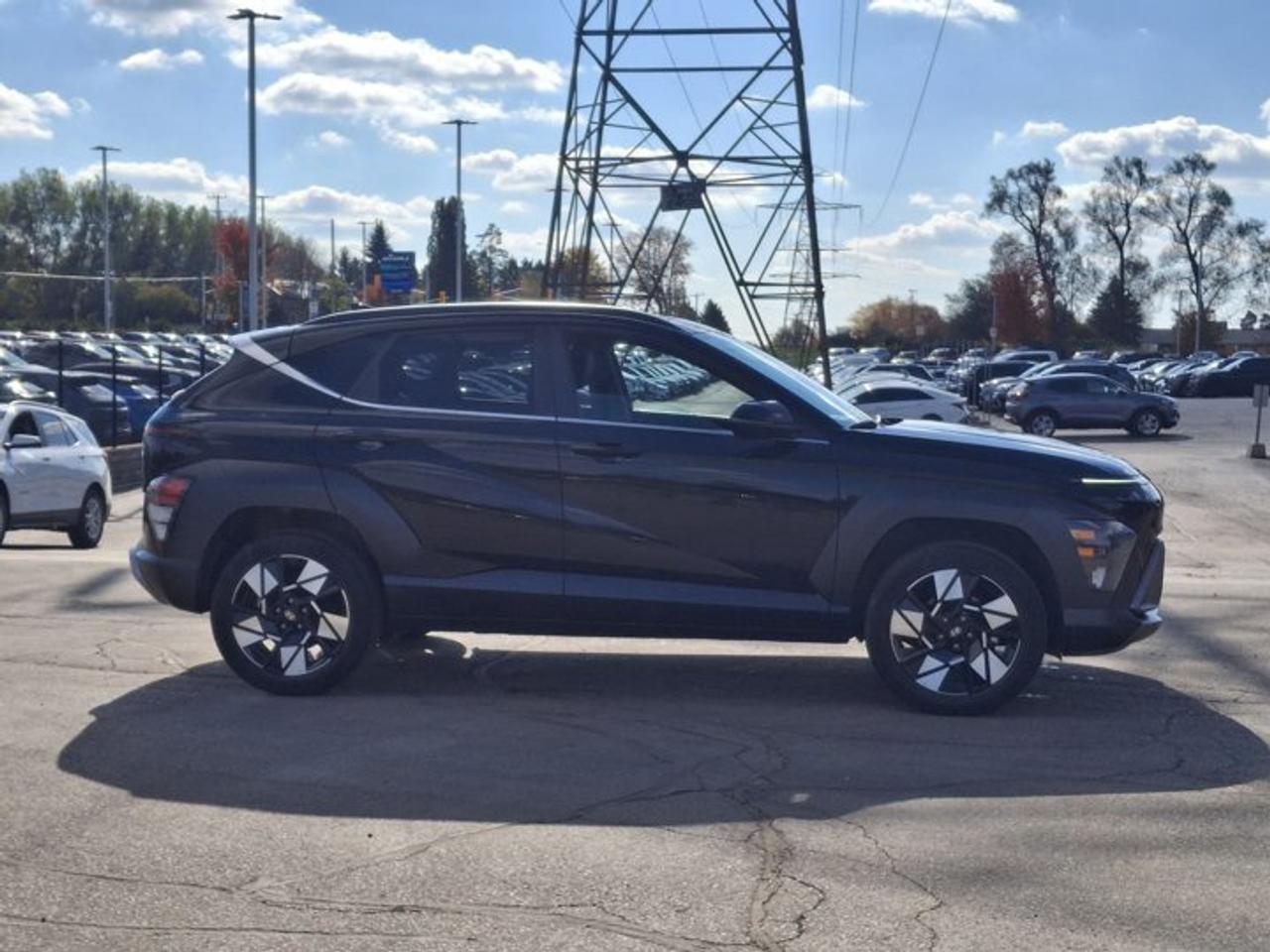 2025 Hyundai KONA Preferred Trend AWD | Leather | Sunroof | Heated Seats + Steering | Remote Start | and More ! Photo