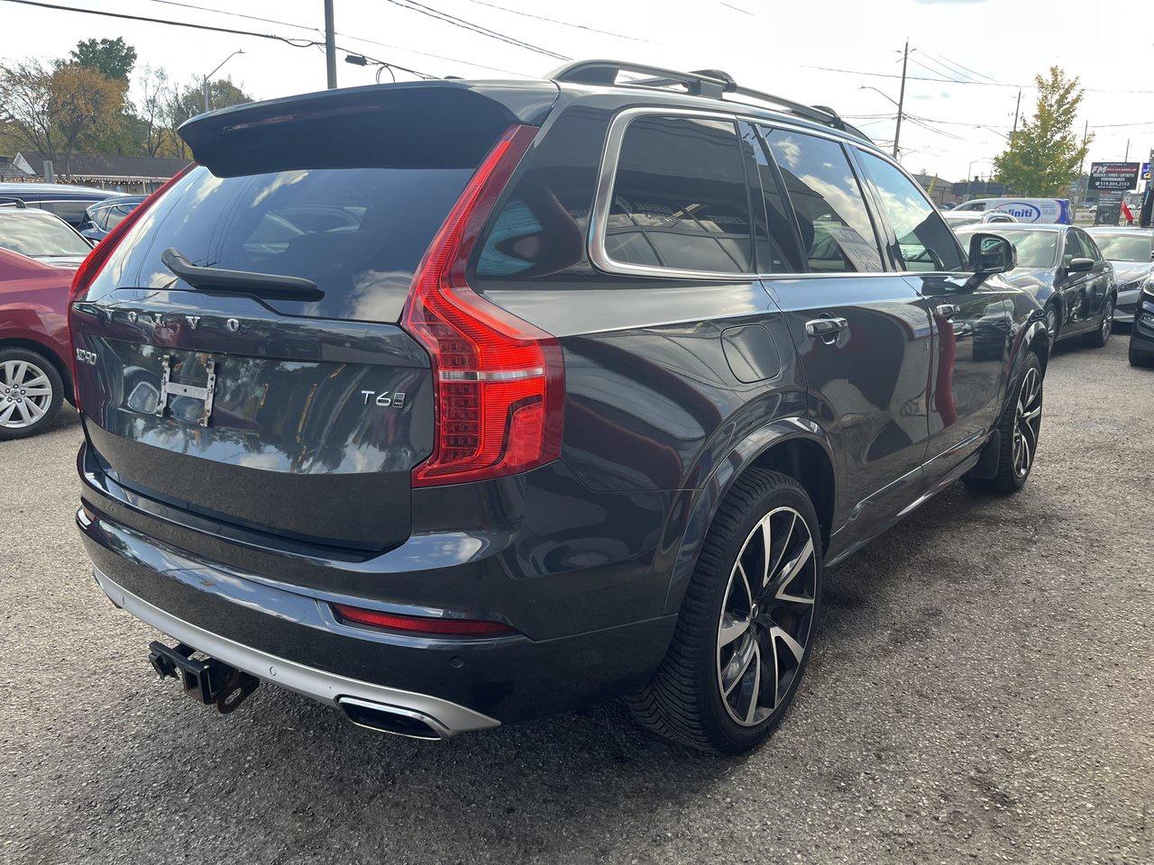 2019 Volvo XC90 Momentum Photo