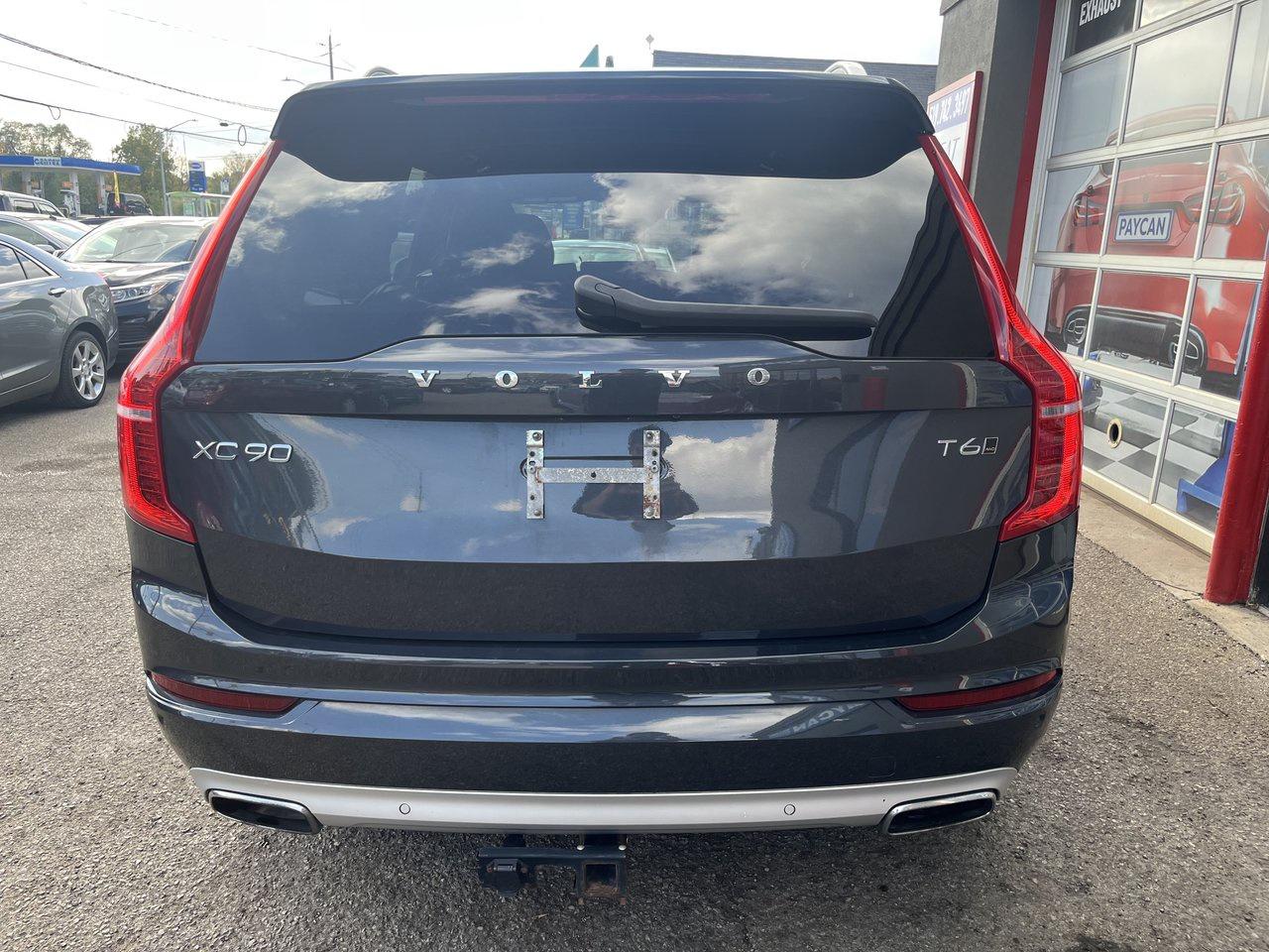 2019 Volvo XC90 Momentum Photo