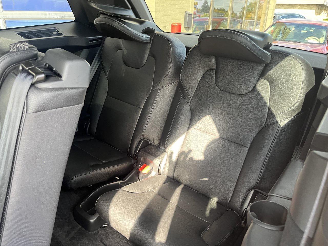 2019 Volvo XC90 Momentum Photo