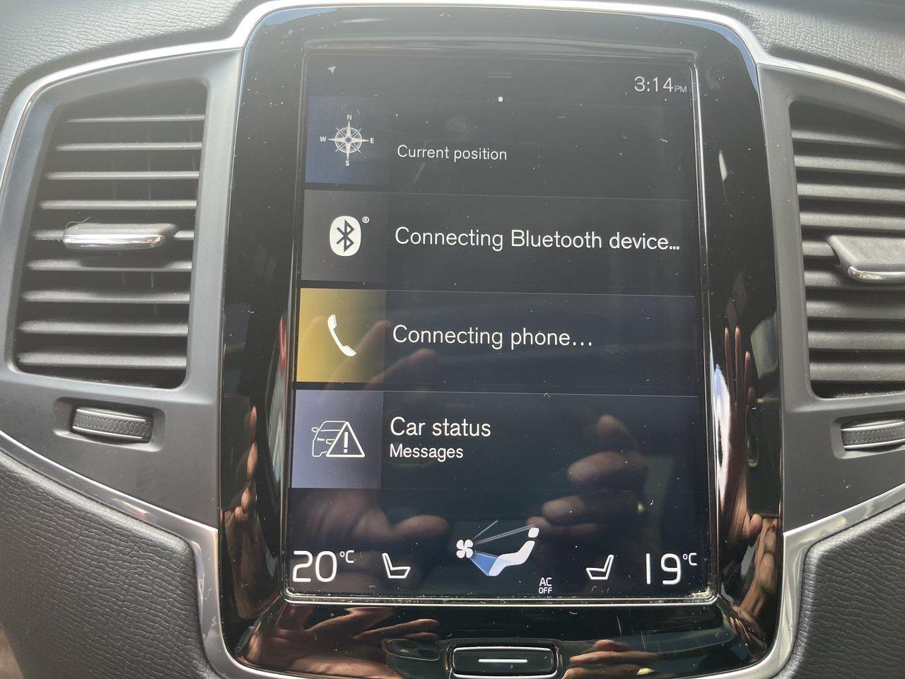 2019 Volvo XC90 Momentum Photo