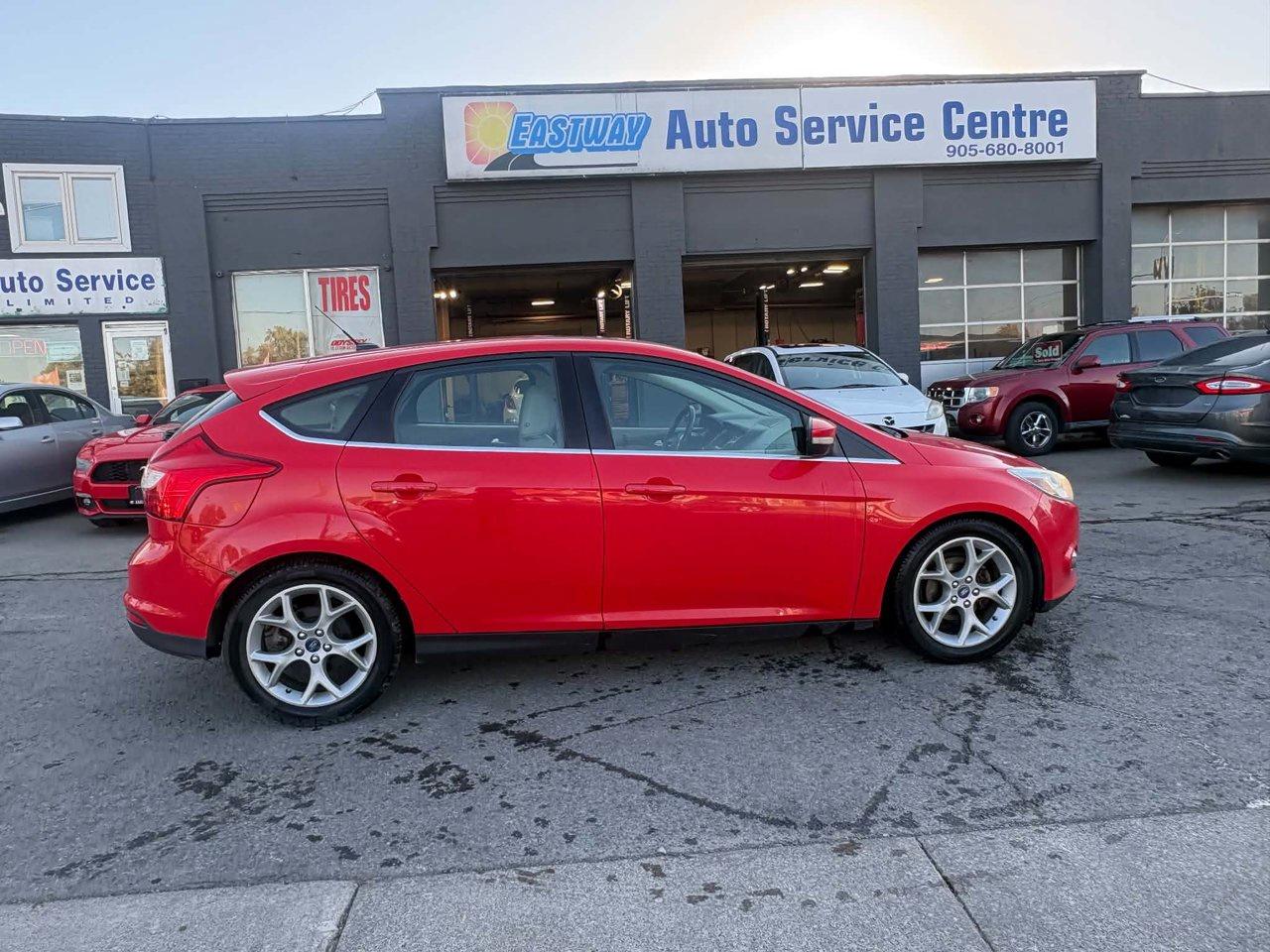 2012 Ford Focus SEL - Photo #3