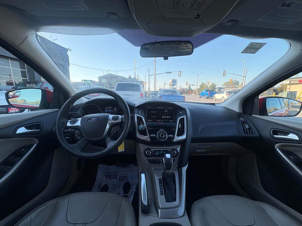 2012 Ford Focus SEL Photo
