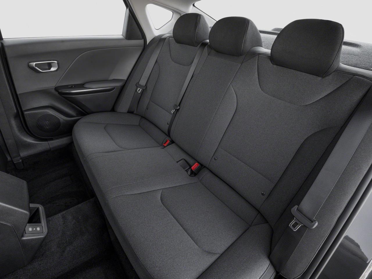 2027 Kia K4 LX Photo