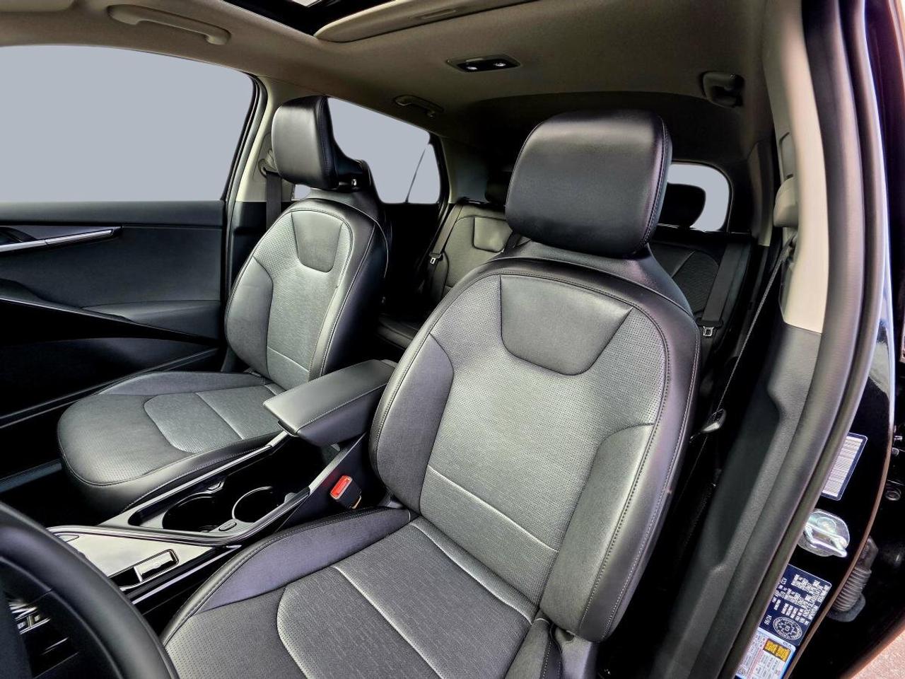 2025 Kia NIRO  Photo