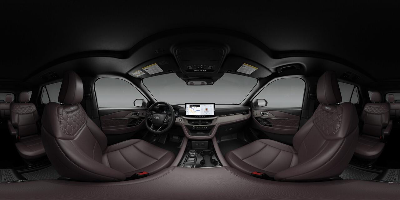 2027 Ford Explorer Platinum Photo