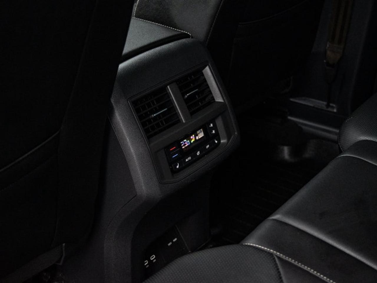 2022 Volkswagen Atlas EXECLINE Photo