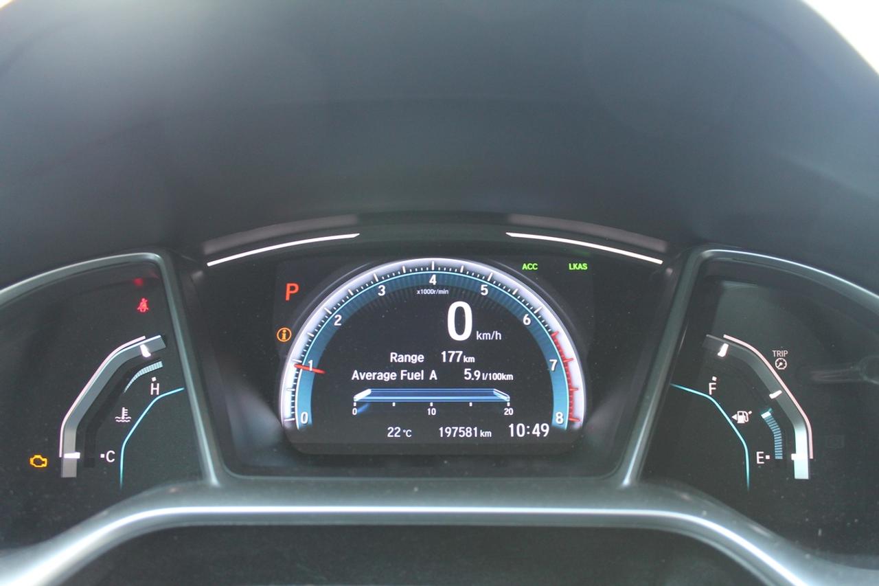 2019 Honda Civic Touring Photo