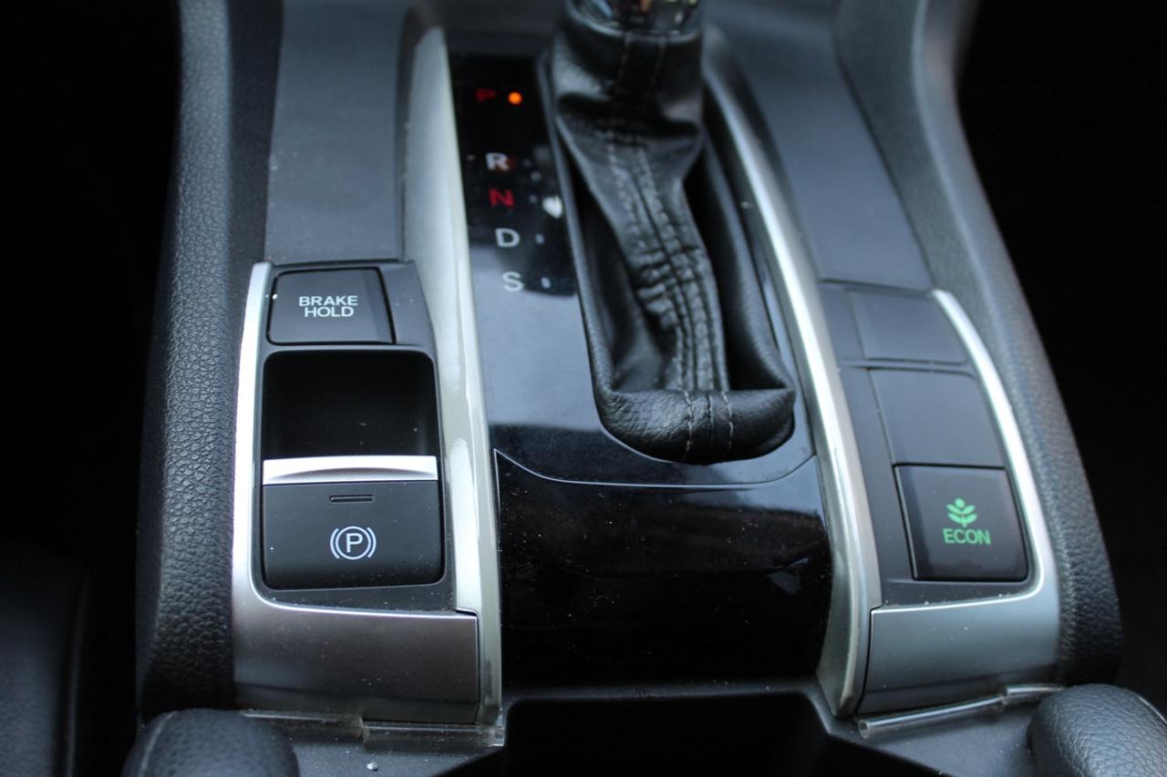 2019 Honda Civic Touring Photo