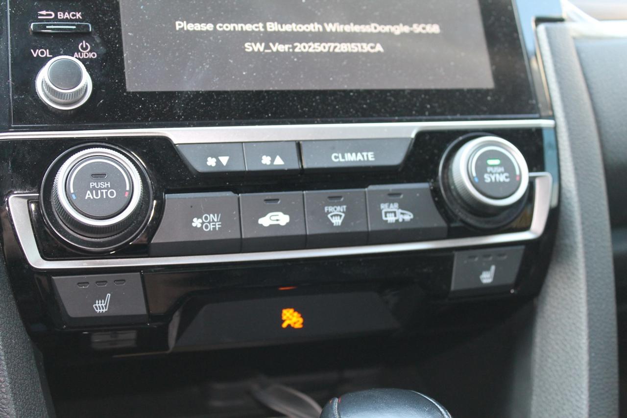 2019 Honda Civic Touring Photo
