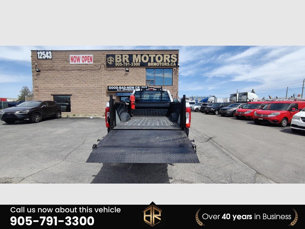 2017 Ford F-350 XL | No Accidents Reported | 8 Foot Box | Lift gat Photo