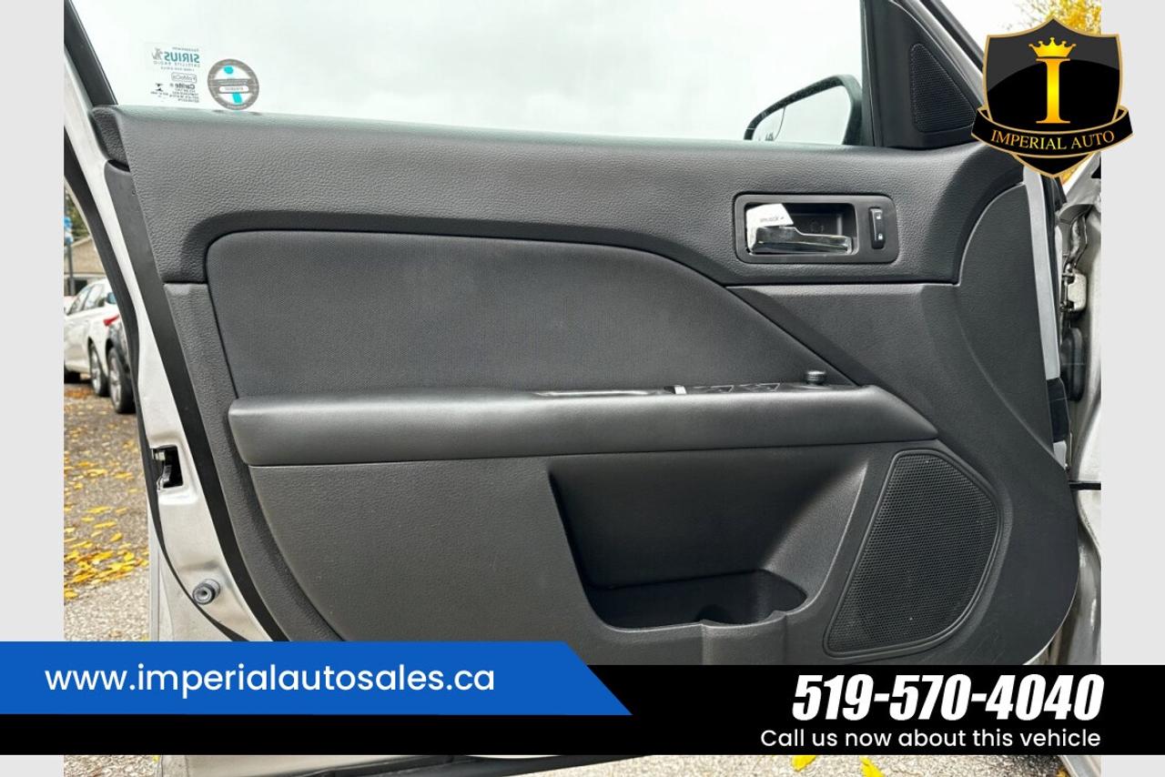 2012 Ford Fusion SE Photo